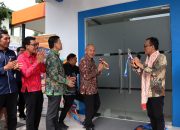 Bupati Banyumas Dampingi Wamenaker Resmikan Kampus Pariwisata di Purwokerto