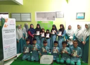 Amal Mulia Tebar Mushaf dan Iqro: Menyemai Semangat Mencintai Al-Qur’an di Banyumas
