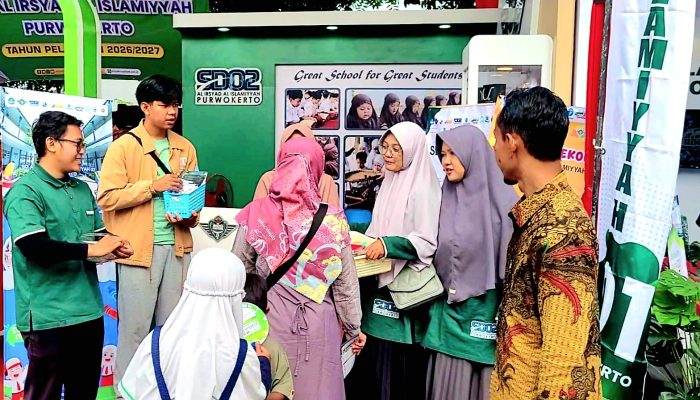 Al Irsyad Purwokerto Kembali Luncurkan Buku Karya Guru dan Siswa