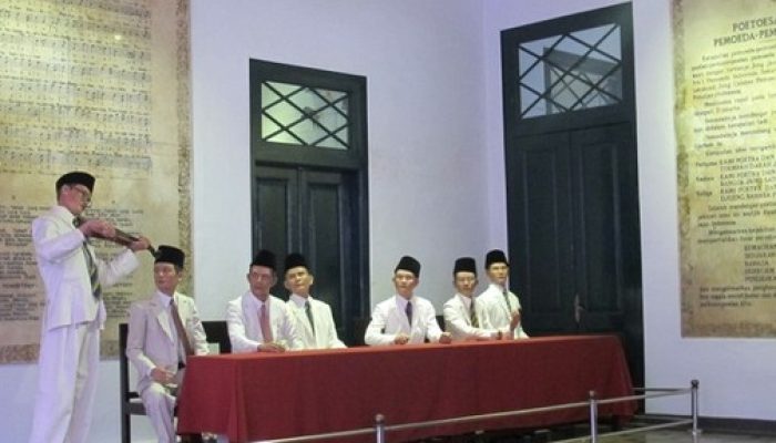 Dari Generasi Stroberi ke Generasi Sumpah Pemuda