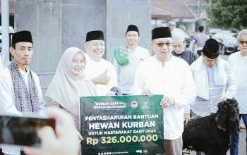 Momentum Iduladha, Bupati Sadewo Ajak Warga Banyumas Menebar Kebaikan dan Kepedulian