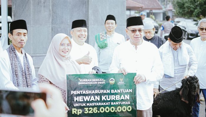 Momentum Iduladha, Bupati Sadewo Ajak Warga Banyumas Menebar Kebaikan dan Kepedulian