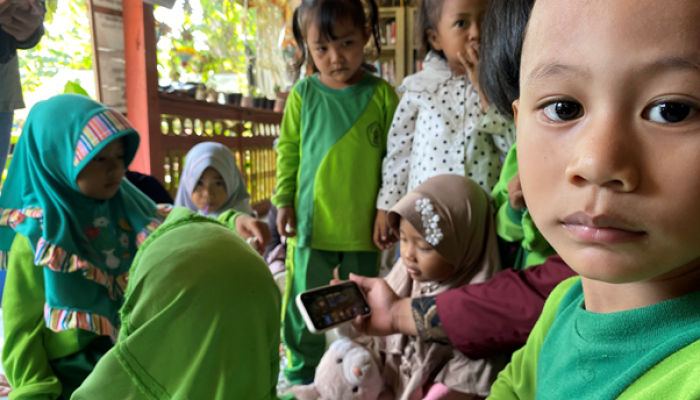 Telkom University Purwokerto Kenalkan Pangan Sehat Anak Lewat CHICKOLAND