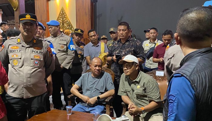 Wakil Ketua DPRD Banyumas Terima Massa Aksi Mahasiswa, Siap Teruskan Aspirasi ke DPR RI
