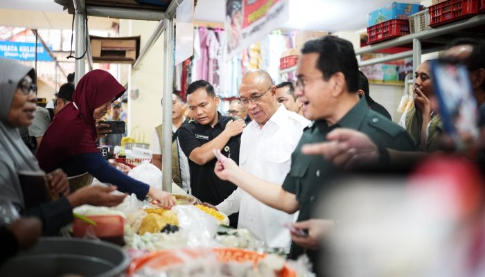 Mendag dan Bupati Banyumas Sidak Pasar, Harga Telur dan Cabai Terkendali