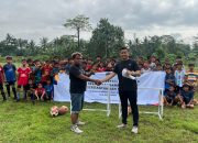 Gandeng GP Ansor Lemberang, Tim PKM UPGRIS Rintis Pembibitan Atlet Sepak Bola Sejak Dini di Banyumas