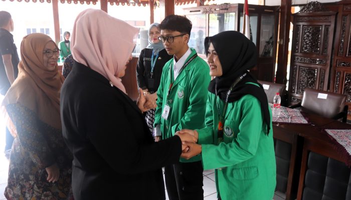 KKN UIN Saizu di Banyumas: Mahasiswa Diminta Tak Sekadar Menjalankan Program, tetapi Belajar dari Kehidupan Desa