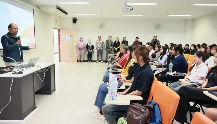 Banyumas Diperkenalkan di Kampus Thailand, dari Budaya Cablaka hingga Wisata Alam