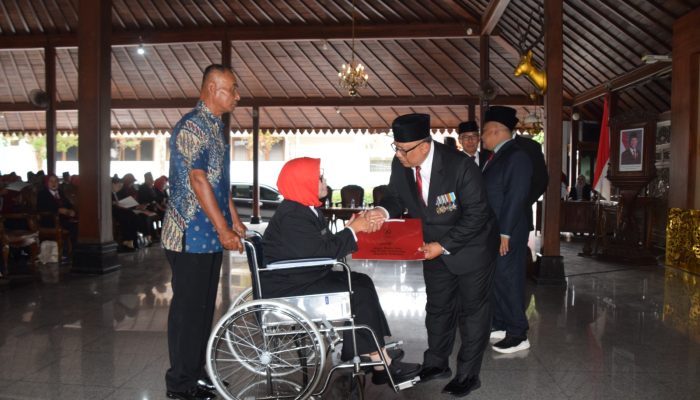 144 ASN Banyumas Terima Satyalancana Karya Satya, Penghargaan Juga Diberikan kepada ASN Berprestasi