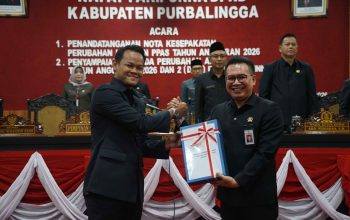Bupati Fahmi Serahkan Raperda Perubahan APBD Purbalingga 2026 Lebih Awal