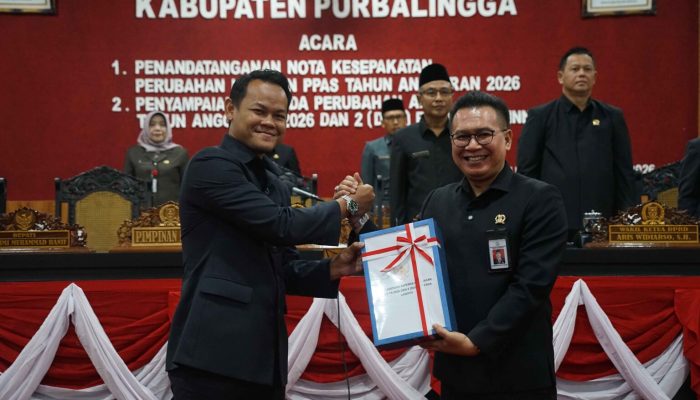 Bupati Fahmi Serahkan Raperda Perubahan APBD Purbalingga 2026 Lebih Awal