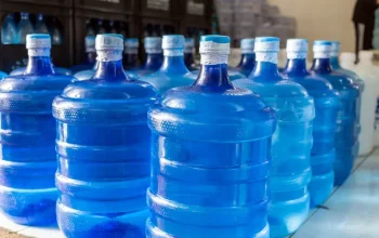 Air Minum Isi Ulang Aman Dikonsumsi? Dosen Umsura Jelaskan Risiko dan Cara Memilih Depot