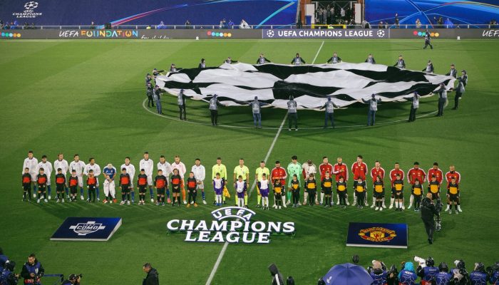 Bantai Manchester United 4-1, Como 1907 Hancurkan Setan Merah di Giuseppe Sinigaglia